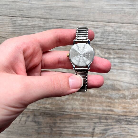 Vintage Timex Indiglo Womens Watch Silver Tone Stretch Band Classic main image 7
